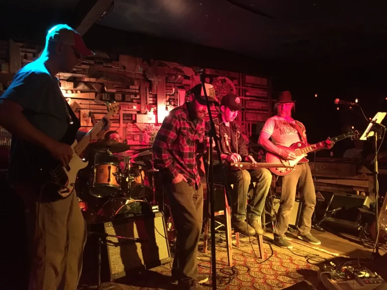 Douglas Kerr Lower Mainland Live Bands 768x576