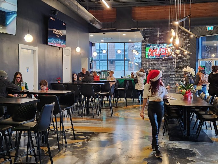 Galaxie Craft Brewhouse Uptown White Rock 768x576